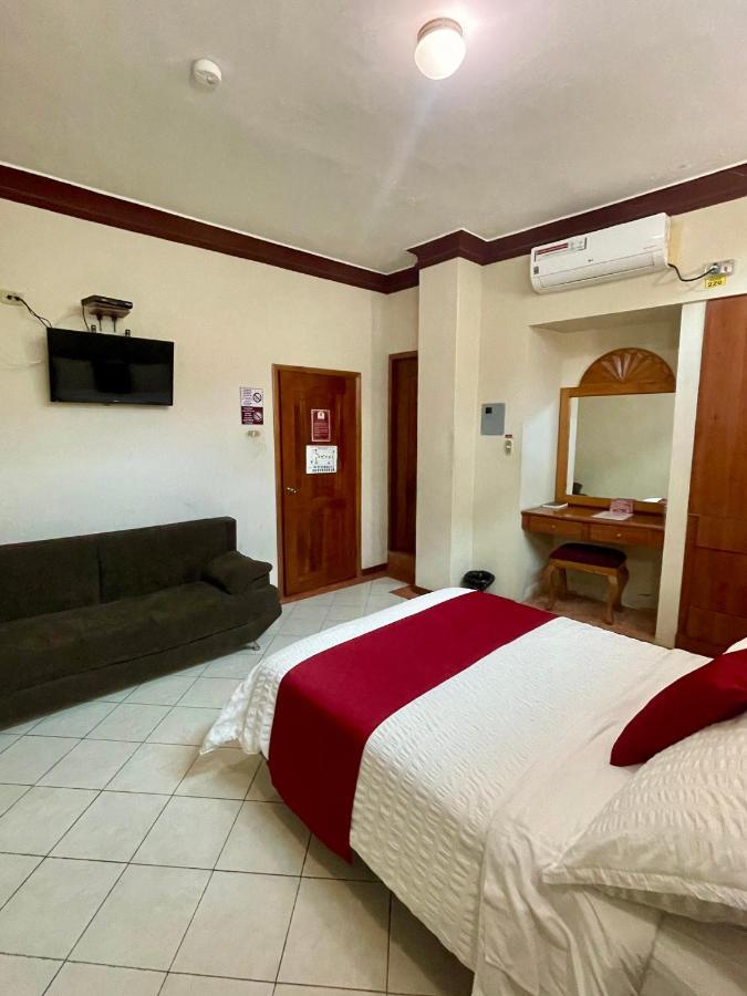House Center Hotel Milagro Exterior photo