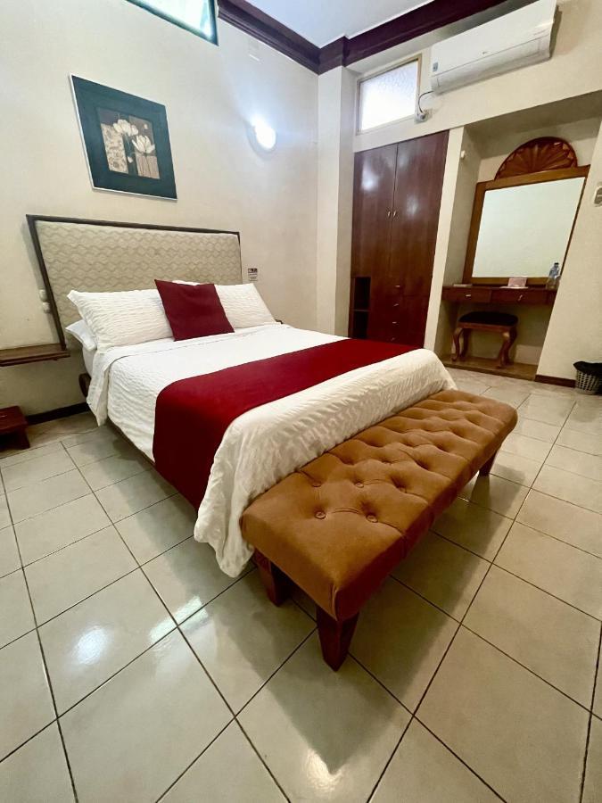 House Center Hotel Milagro Exterior photo